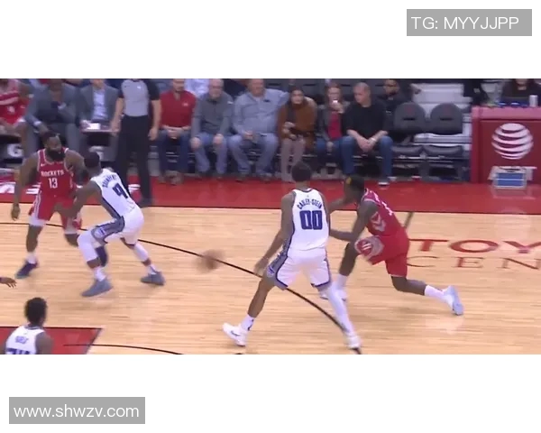 克林特卡佩拉：从NBA新星到篮球场上的防守巨兽之路